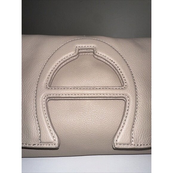 Etienne Aigner Bombe"A" Clutch Handbag Tan Leather New - Picture 2 of 10